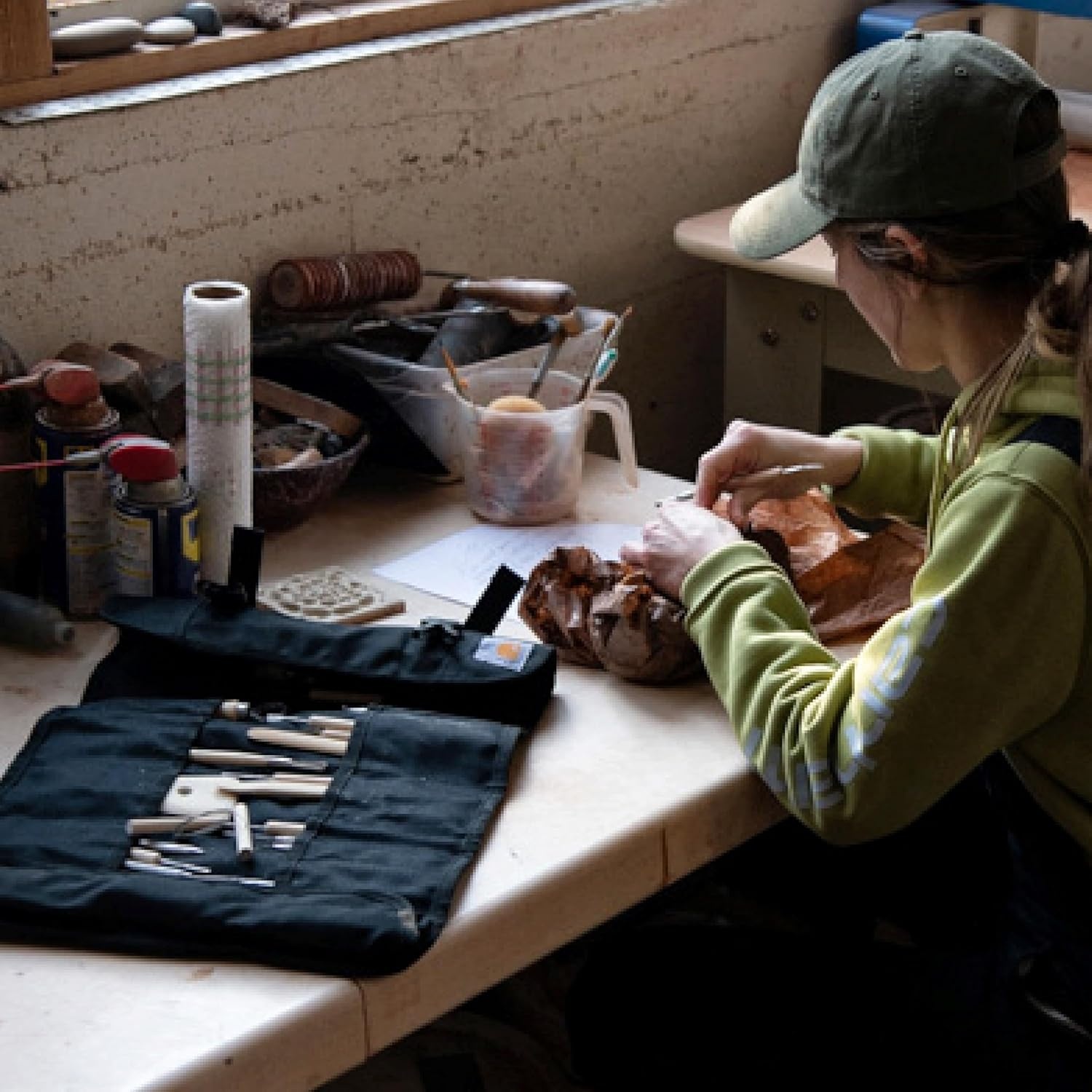 image:imageCarhartt Utility Roll Organizer Durable WaterResistant Tool Roll Black 16 PocketCarhartt Brown